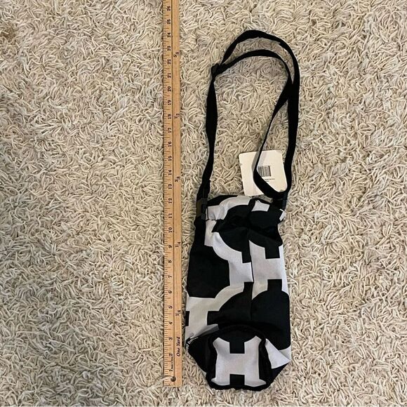 Buckhead Betties Drop the Latitude Black/White Insulated Wine Bag w/strap, NWT - Picture 4 of 10